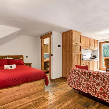 Aux Pieds Du Malatra' 2 Lägenhet