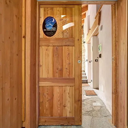 Lägenhet Aux Pieds Du Malatra' 2 *